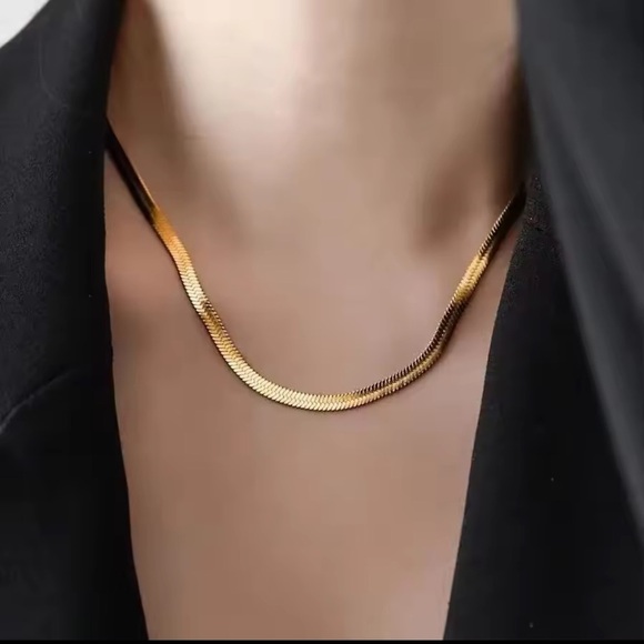 Gold Chain Necklaces For Women minimalist - Picture 2 of 8
